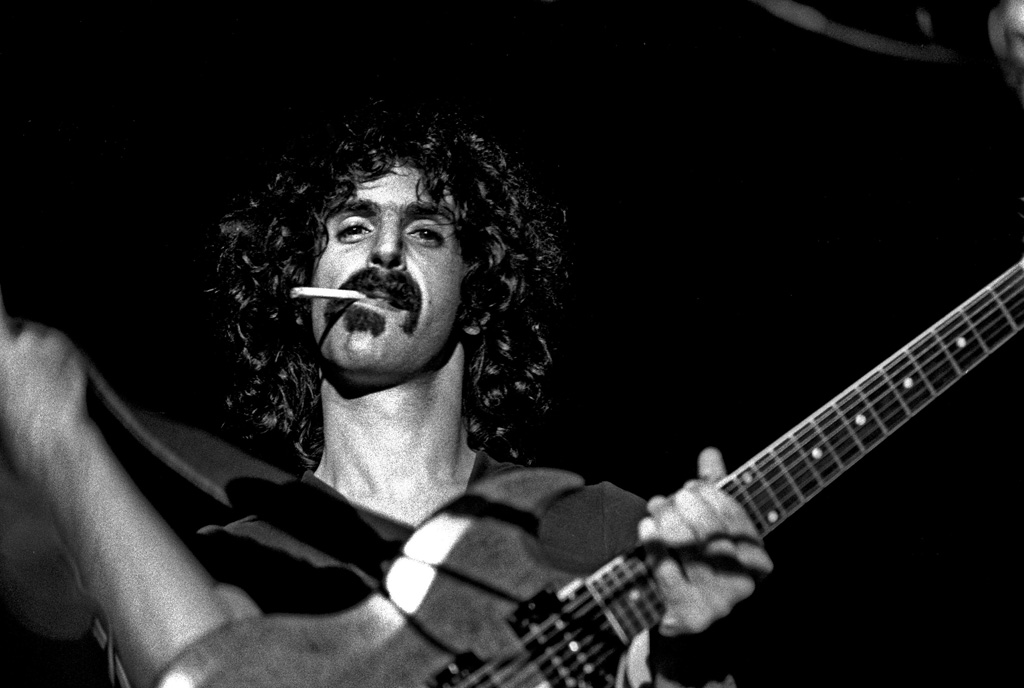Exposé Online » Artists » Frank Zappa