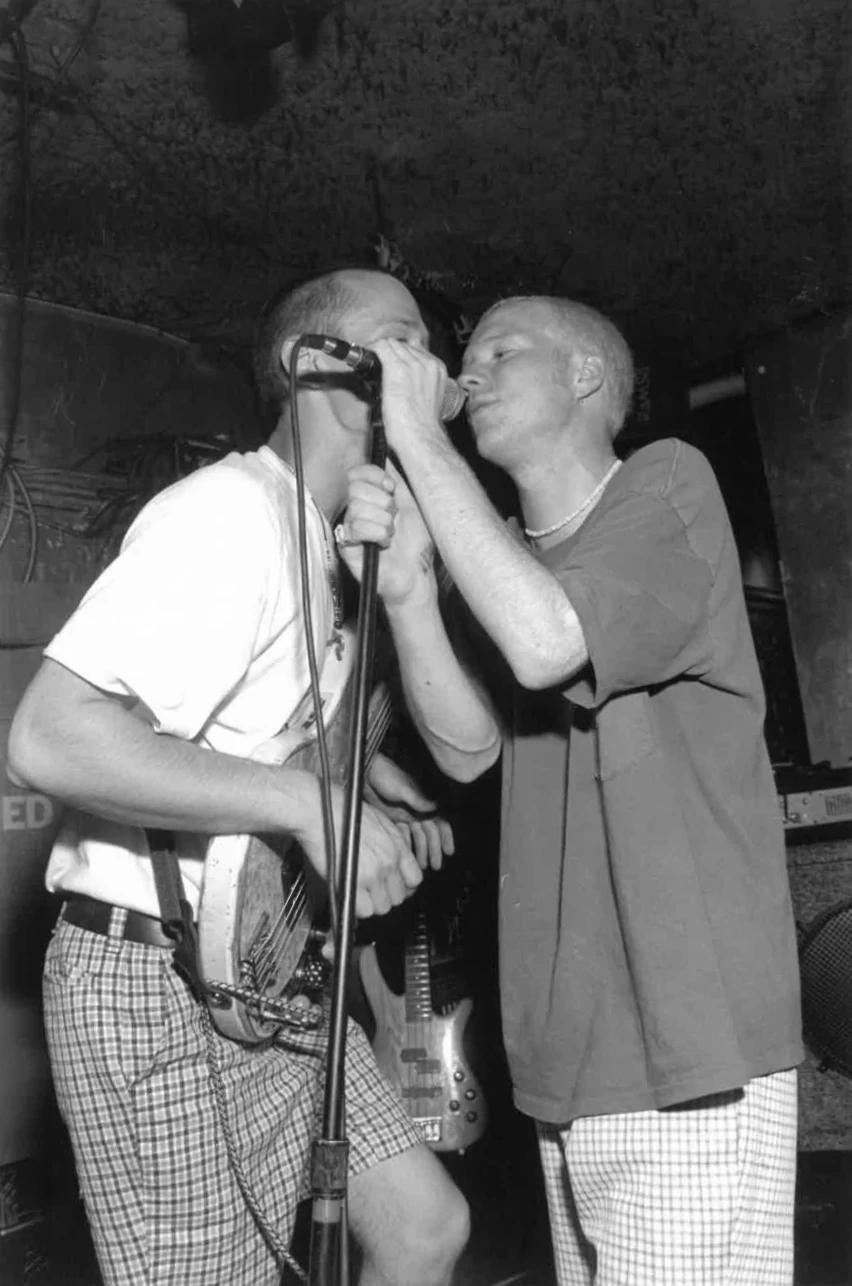 Jason Thomson and Sean Bates live 1990s, photo by Jeff Hansen